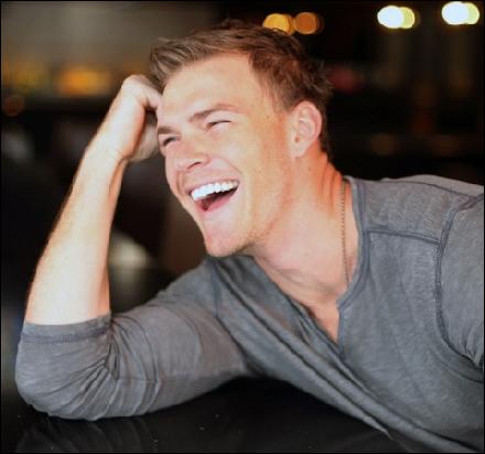 alan-ritchson006 (480x449, 107 kБ...)