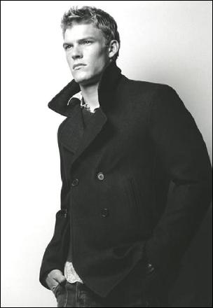 alan-ritchson035 (553x800, 66 kБ...)